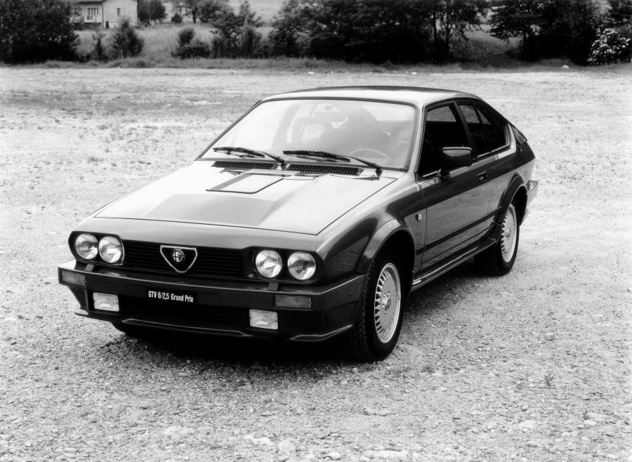  Alfa Romeo GTV 6 2.5 Grand Prix (116) 1985 года  (фото 2 из 2)